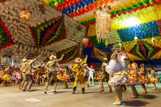 Imagem principal do artigo São João: As festas juninas mais famosas do Brasil e como participar